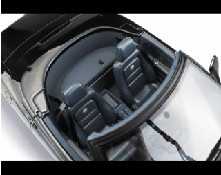 Alfa Romeo Spider 2.0 T.Spark 16V 1995 NERO Laudoracing 1:18 Resinemodell (Türen, Motorhaube... nicht zu öffnen!)